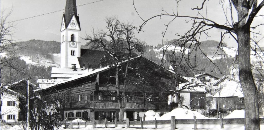 Die erste Schule in Niederndorf